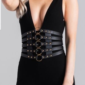 Akira - Faux leather strappy waist belt